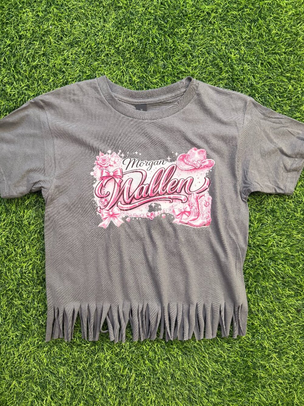 NWT Youth Morgan Wallen Gray/Pink Fringe Tee